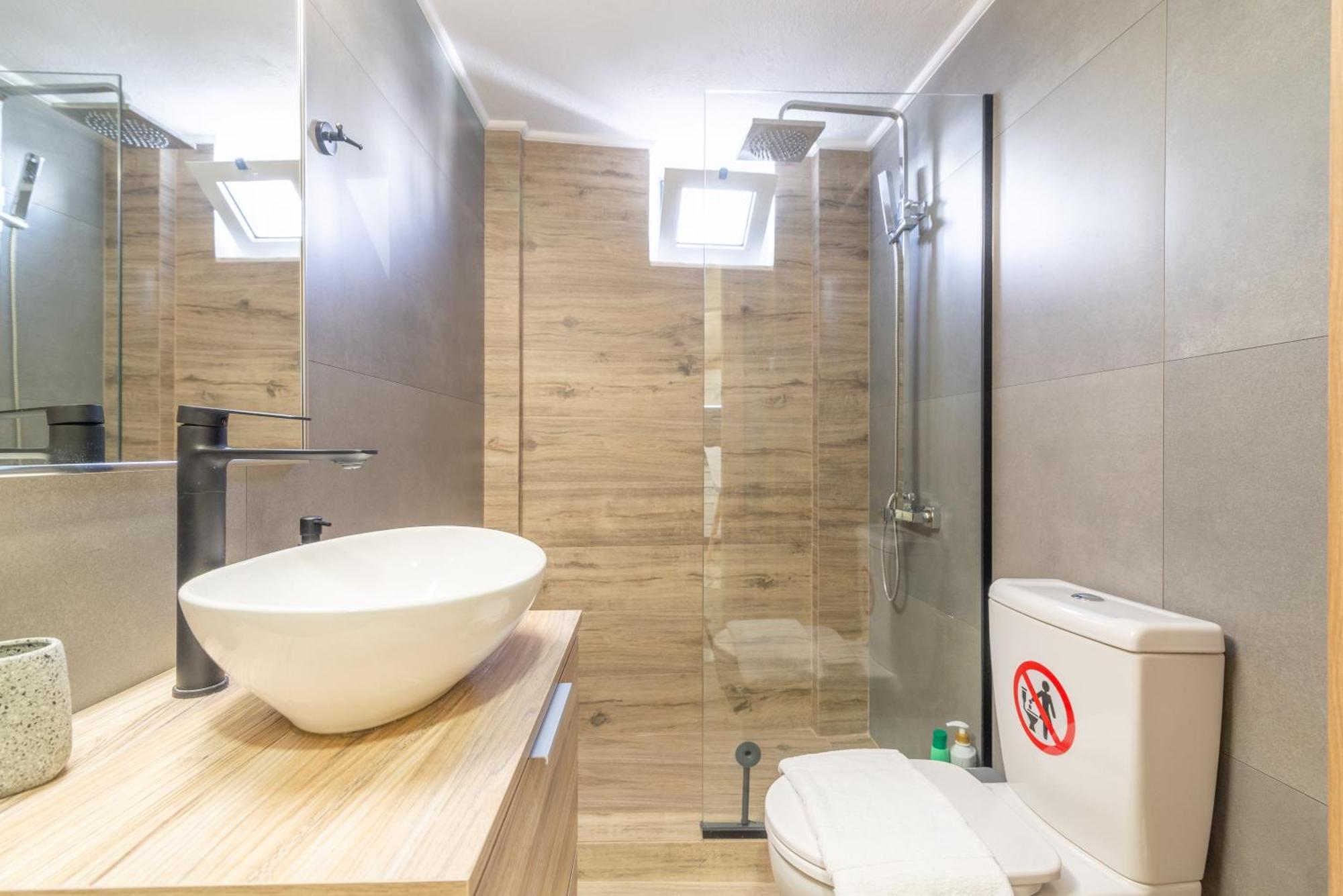 New Renovated Apt In City Center Iraklio Exterior foto